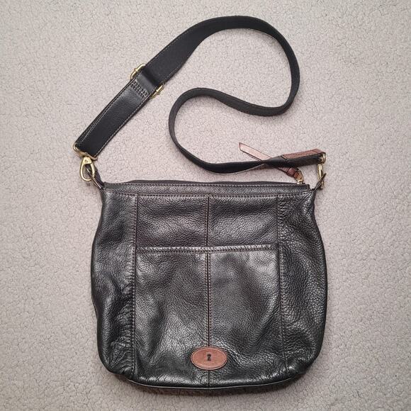 Fossil Crossbody Bag Womens Black Pebbled Leather Zip Pockets Shoulder Boho - Picture 2 of 8